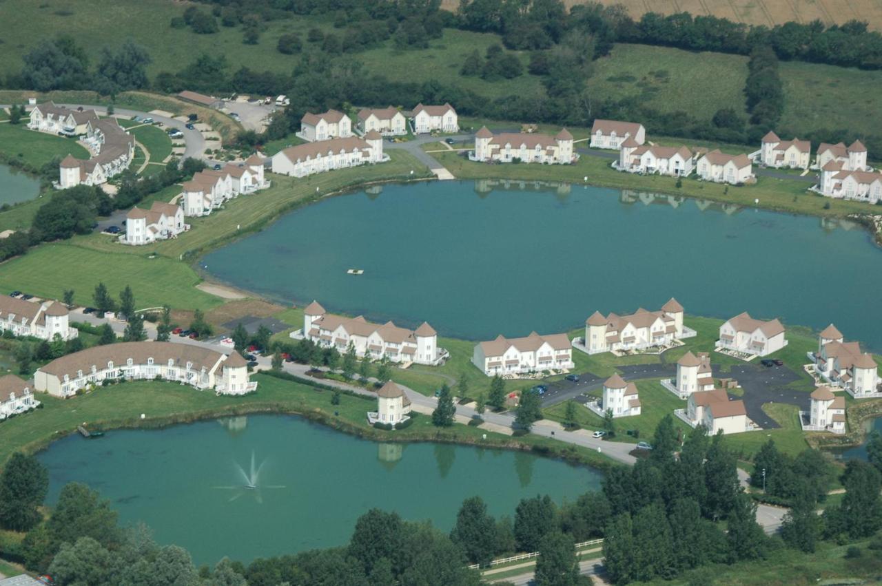 Liming Lodge - Lakeside Home In The Cotswolds South Cerney Exterior foto